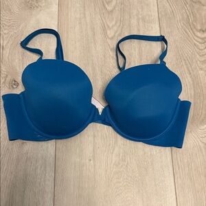 Victoria's Secret Vibrant Blue Bra